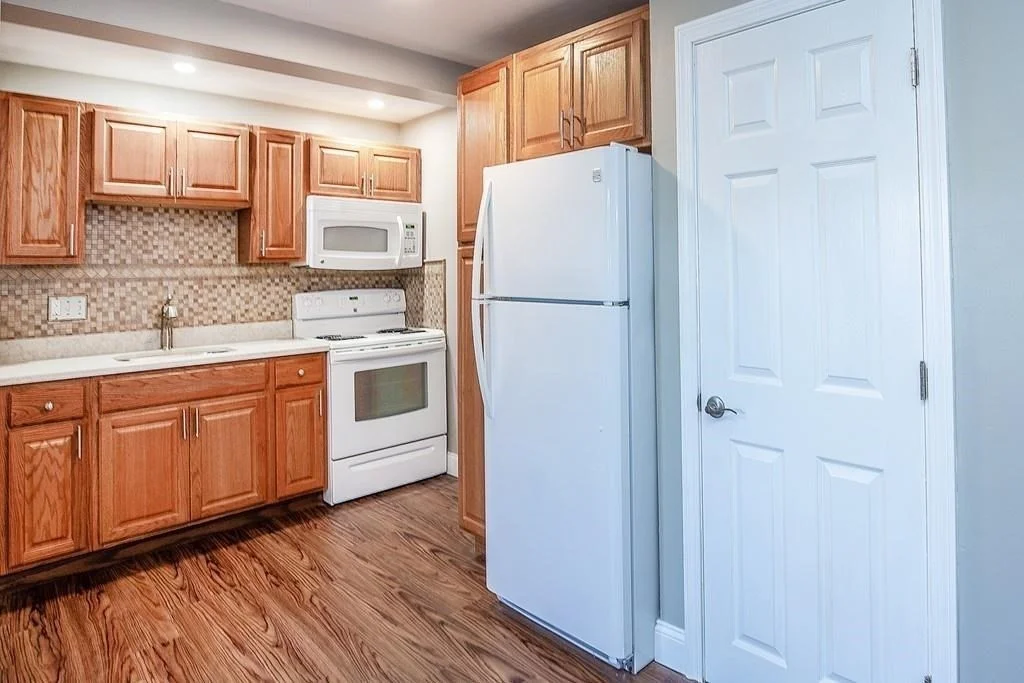 1 bed, 1 bath apartment for rent at 34 Bayview Ter Unit 1, Danvers — photo 3 of 12