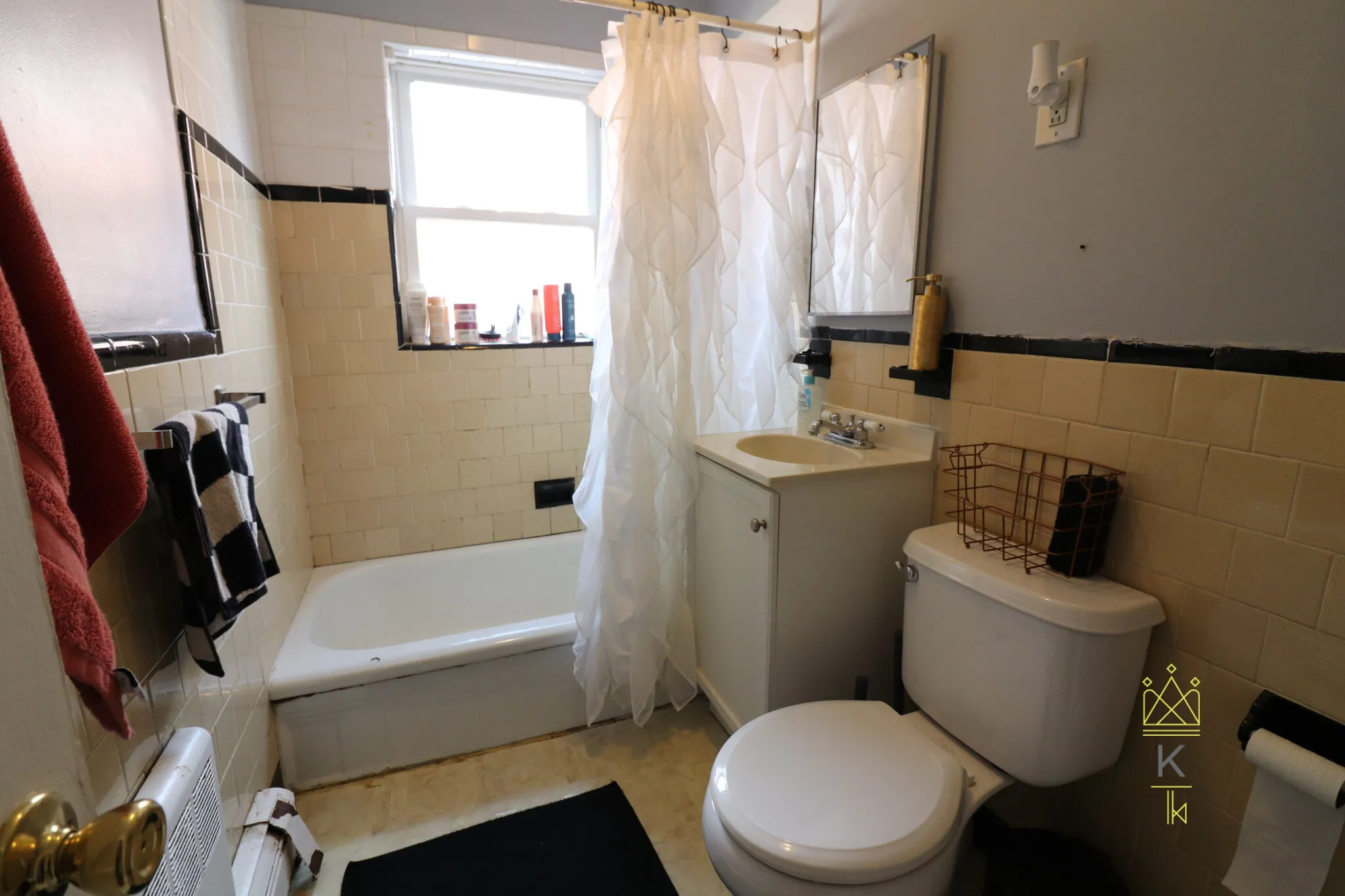 1 bed, 1 bath apartment for rent at 34 Beechcroft St Unit 2, Oak Square — photo 8 of 13