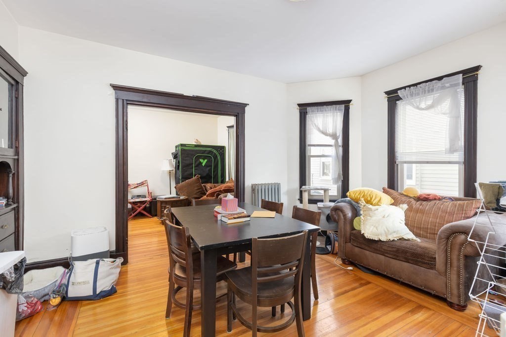 3 bed, 1 bath apartment for rent at 34 Belknap St Unit 1, Tufts University — photo 5 of 9