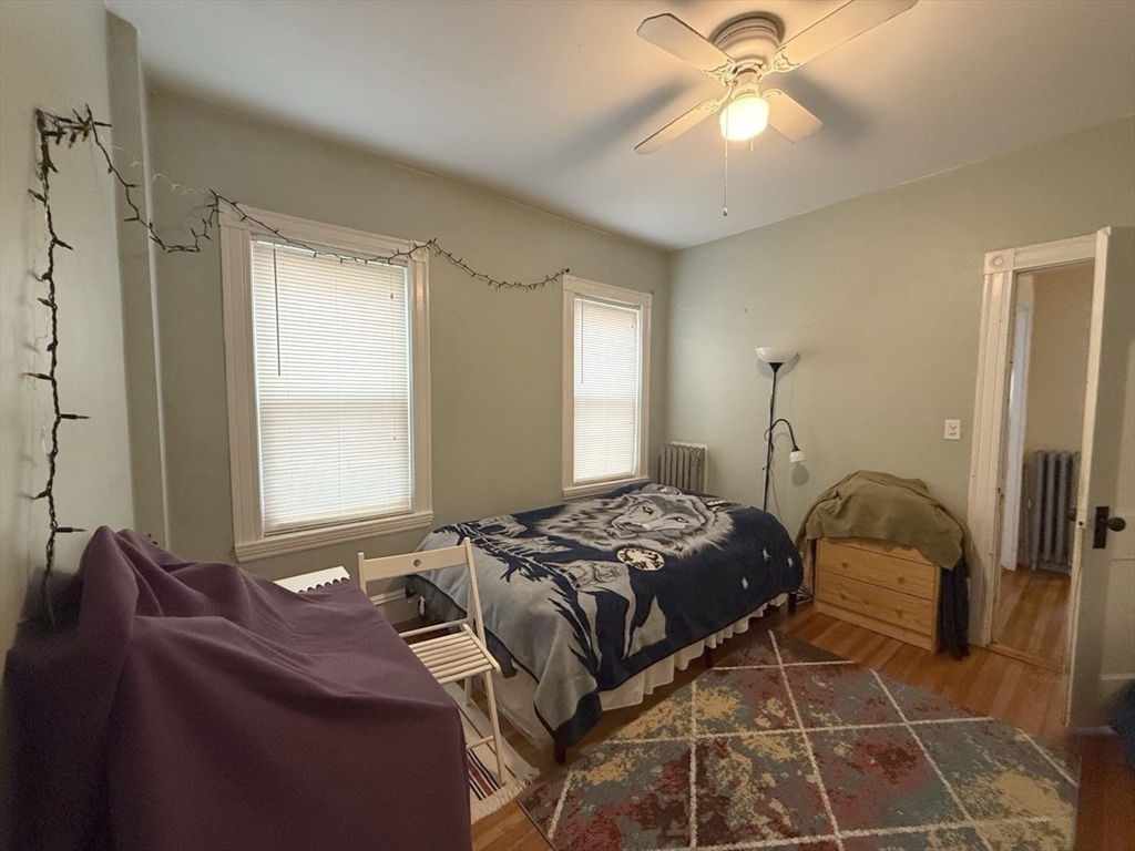 3 bed, 1 bath apartment for rent at 34 Belknap St Unit 2, Tufts University — photo 14 of 20