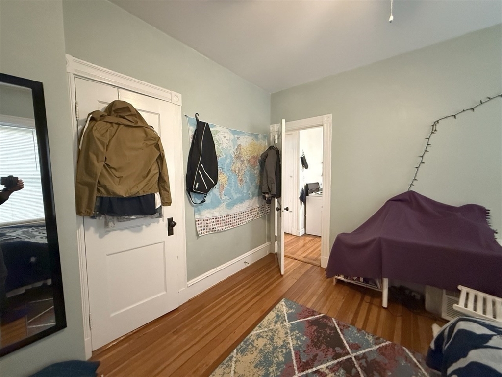 3 bed, 1 bath apartment for rent at 34 Belknap St Unit 2, Tufts University — photo 13 of 20
