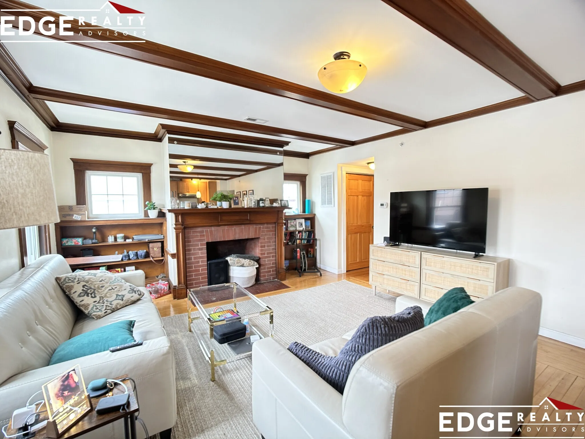 3 bed, 3.5 bath apartment for rent at 34 Bentley St Unit 2, Brighton — photo 4 of 9