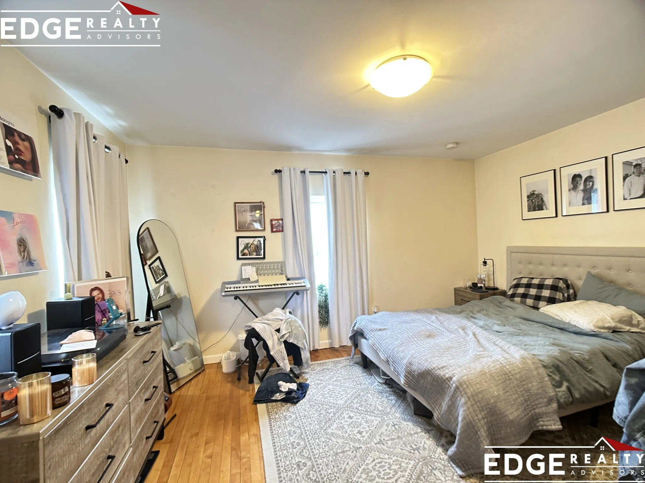 3 bed, 3.5 bath apartment for rent at 34 Bentley St Unit 2, Brighton — photo 5 of 9