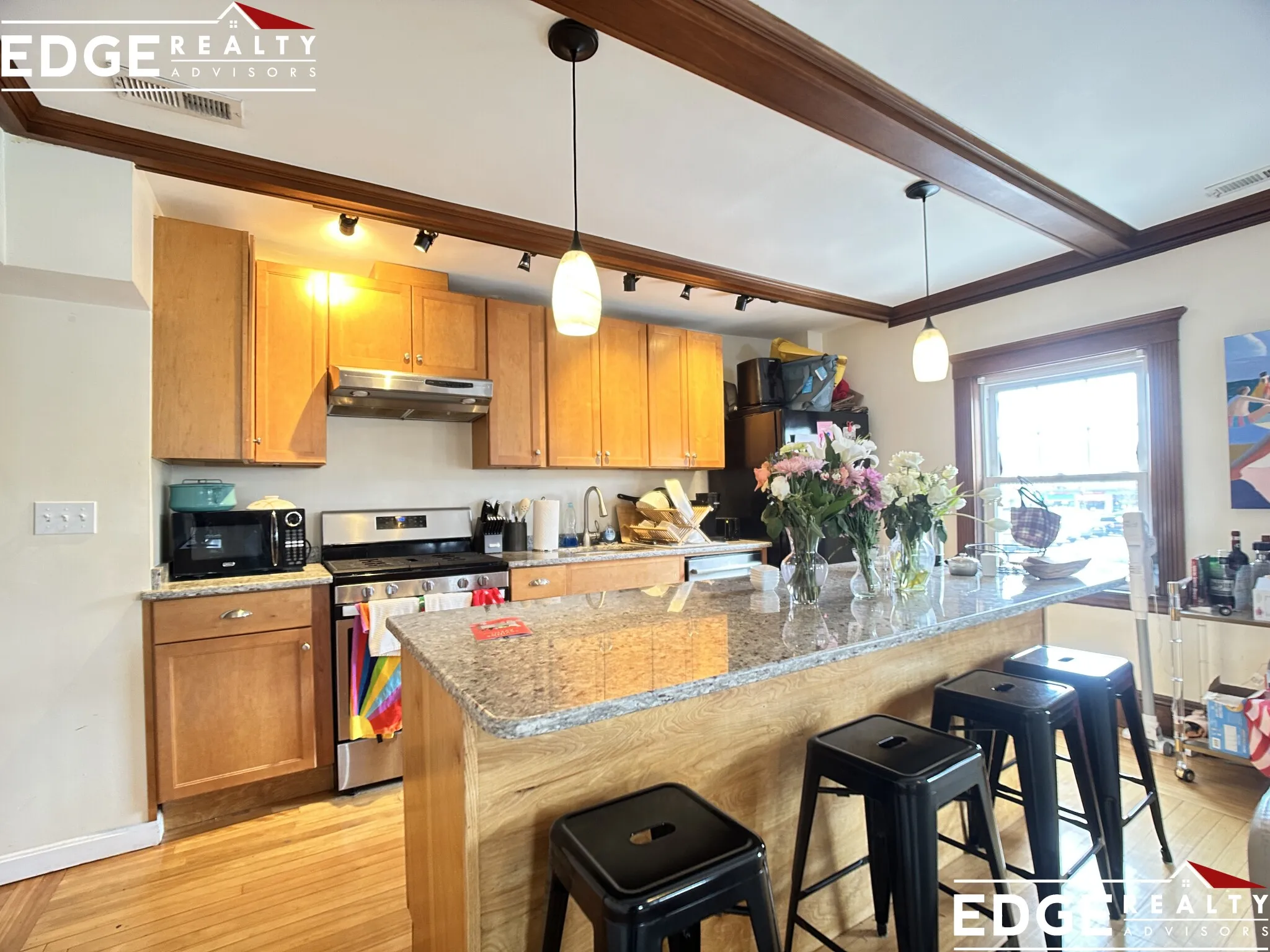 3 bed, 3.5 bath apartment for rent at 34 Bentley St Unit 2, Brighton