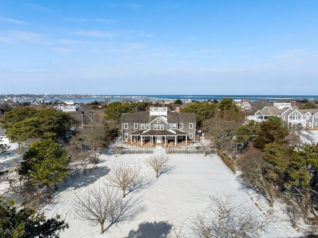 6 bed, 4+ bath apartment for rent at 34 Brewster Rd, Monomoy — photo 19 of 40