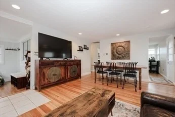4 bed, 2 bath apartment for rent at 34 Brookline Ave, Hull — photo 7 of 18
