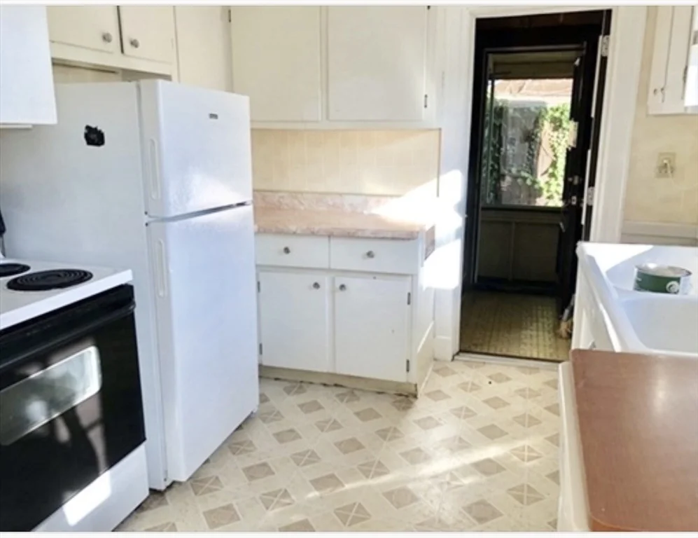 2 bed, 1 bath apartment for rent at 34 Carle Rd Unit 1, Wollaston — photo 9 of 15