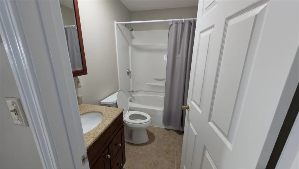 1 bed, 1 bath apartment for rent at 34 Central St Unit 9, Ipswich — photo 8 of 10