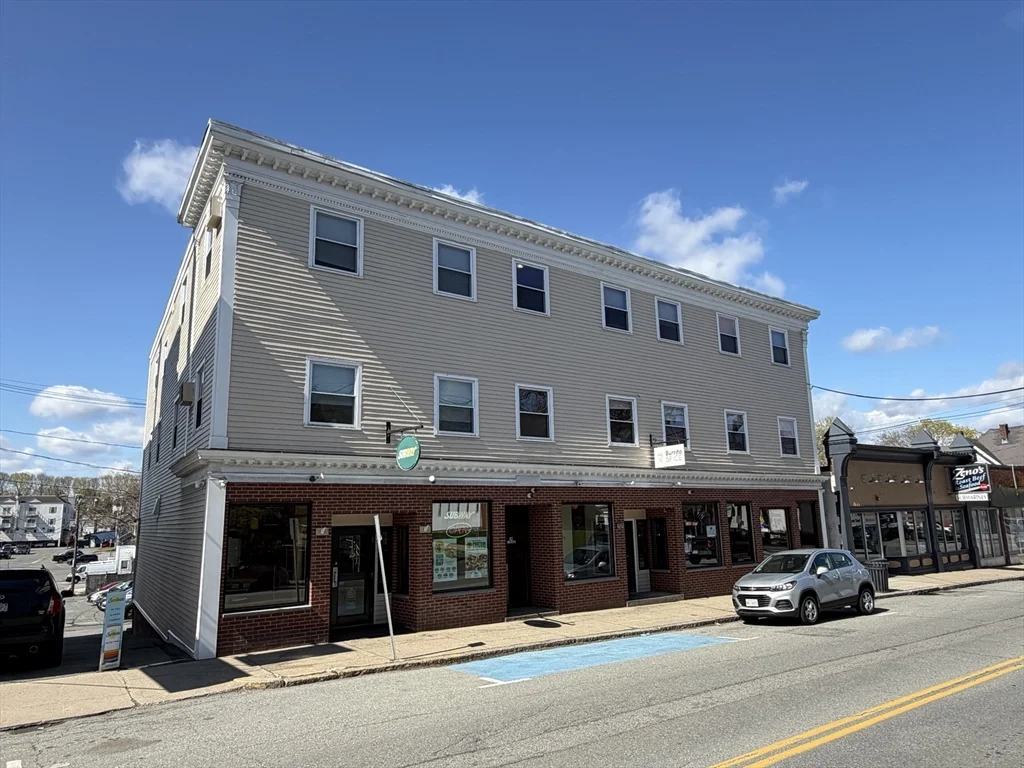 1 bed, 1 bath apartment for rent at 34 Central St Unit 9, Ipswich — photo 1 of 10