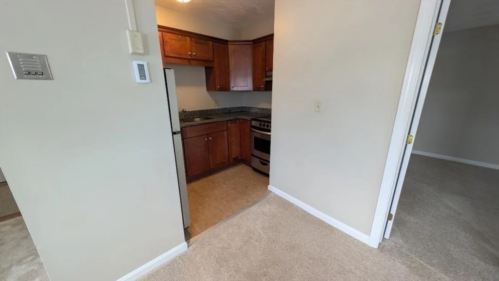 1 bed, 1 bath apartment for rent at 34 Central St Unit 9, Ipswich — photo 6 of 10