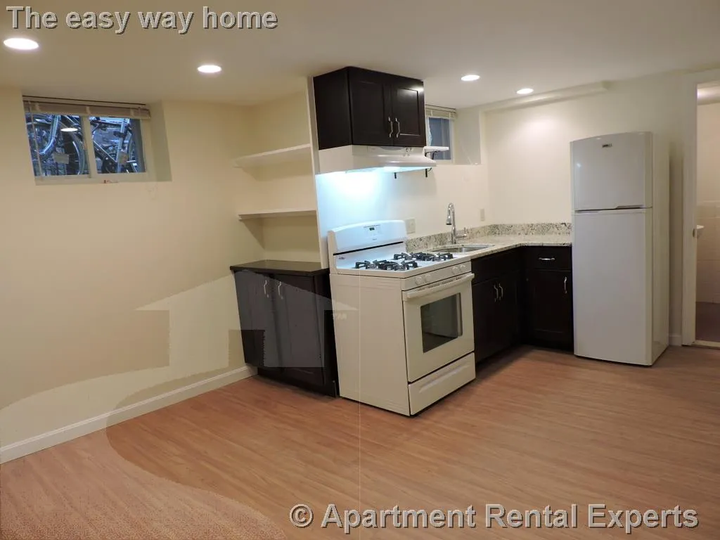 1 bed, 1 bath apartment for rent at 34 Chatham St Unit B-1, Mid Cambridge — photo 2 of 7