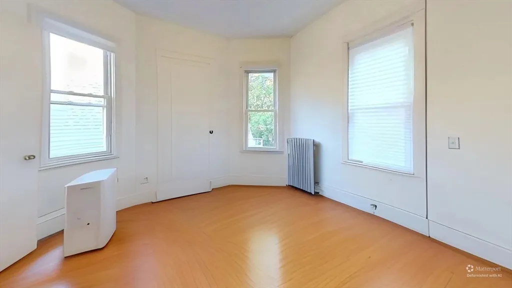 5 bed, 2 bath apartment for rent at 34 Cherokee St Unit 2, Mission Hill — photo 2 of 22