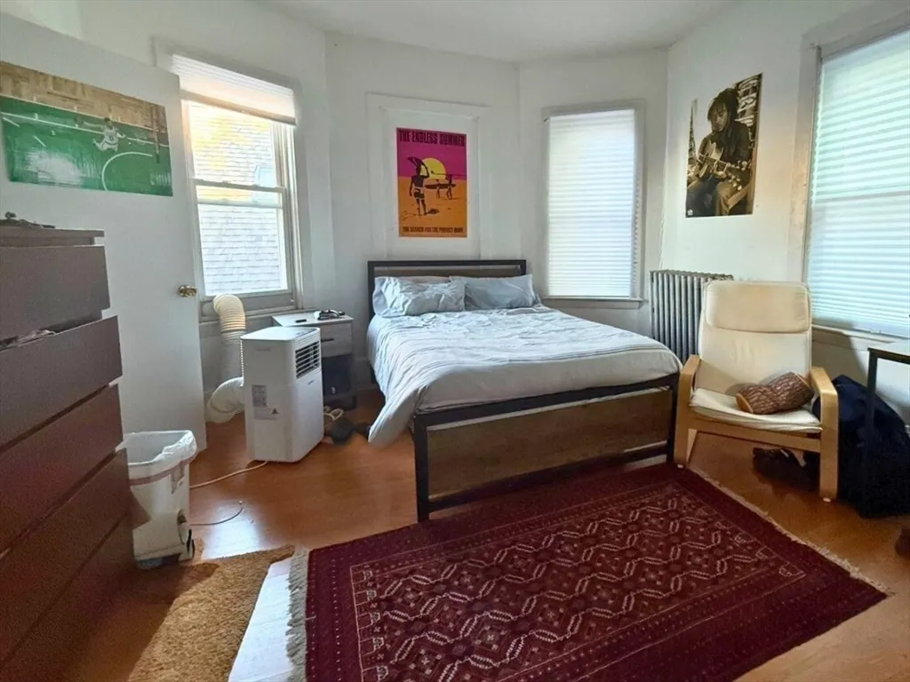 5 bed, 2 bath apartment for rent at 34 Cherokee St Unit 2, Mission Hill — photo 6 of 22