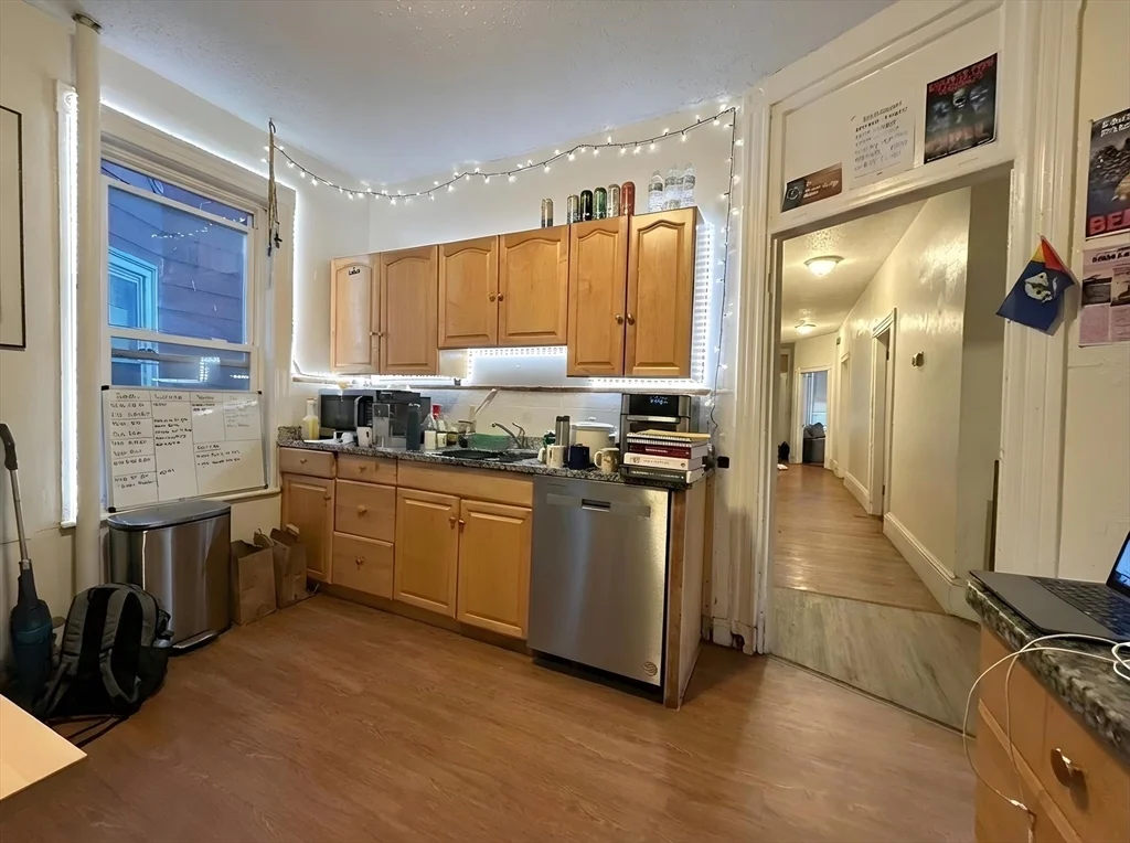 4 bed, 2 bath apartment for rent at 34 Cherokee Unit 1, Mission Hill — photo 2 of 12