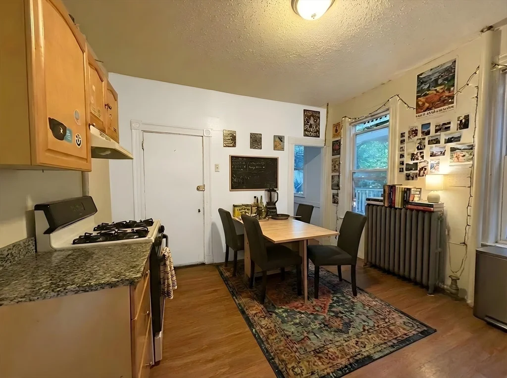 5 bed, 2 bath apartment for rent at 34 Cherokee Unit 3, Mission Hill — photo 7 of 14