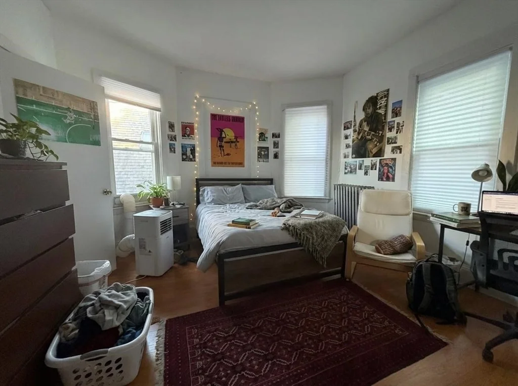 5 bed, 2 bath apartment for rent at 34 Cherokee Unit 3, Mission Hill — photo 9 of 14
