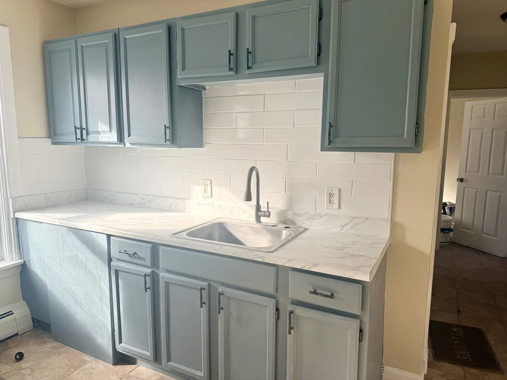 3 bed, 1 bath apartment for rent at 34 Cherry St Unit 2, Brockton — photo 1 of 7