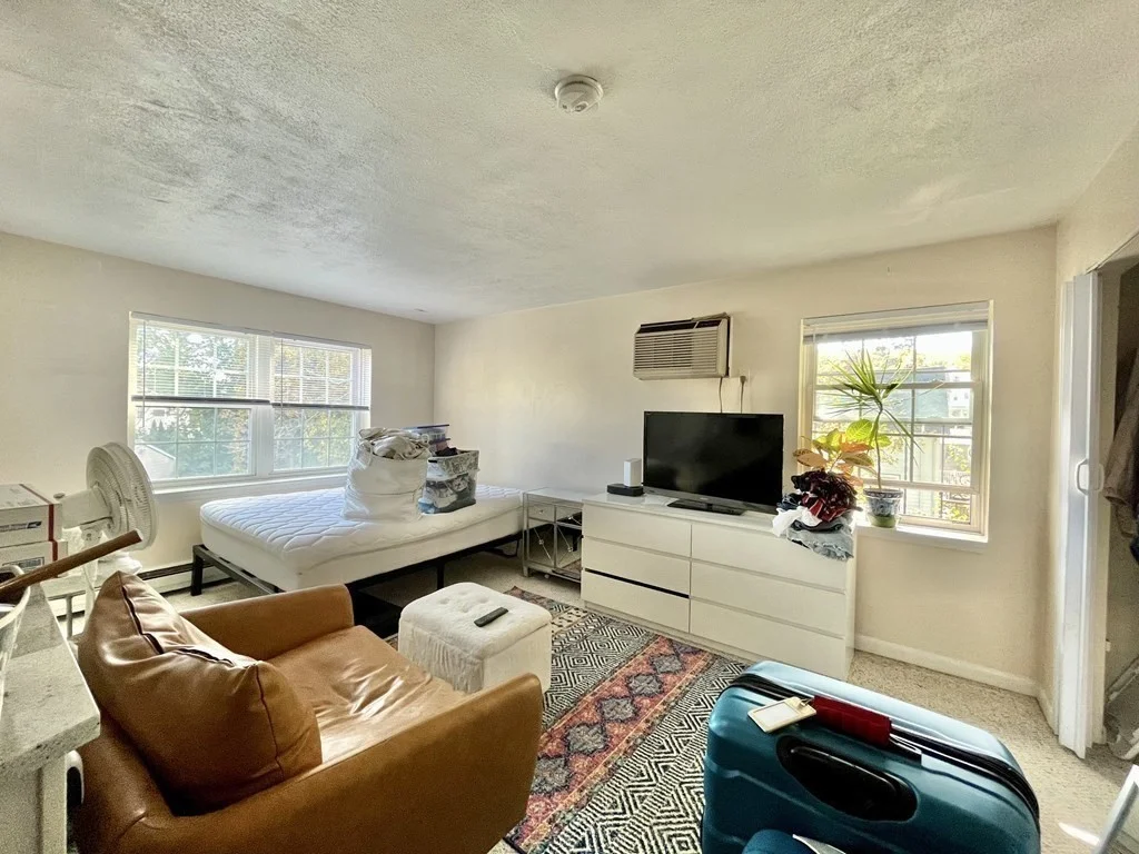 Studio bed, 1 bath apartment for rent at 34 Clark St Unit 10, Arlington