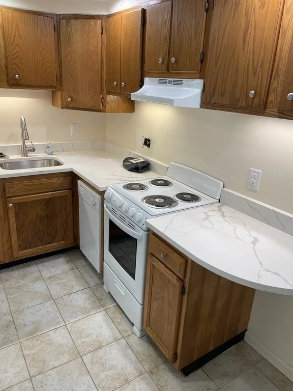 Studio bed, 1 bath apartment for rent at 34 Clark St Unit 2, Arlington Heights — photo 5 of 10