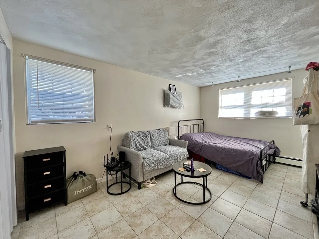 Studio bed, 1 bath apartment for rent at 34 Clark St Unit 2, Arlington Heights — photo 3 of 10