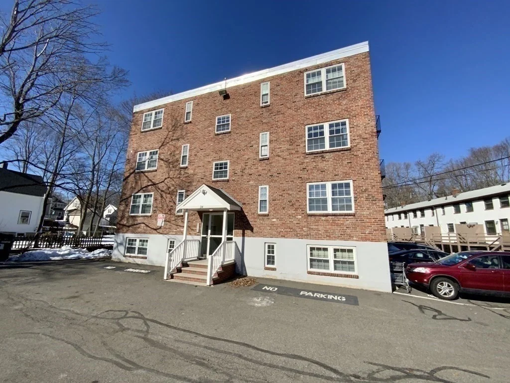Studio bed, 1 bath apartment for rent at 34 Clark St Unit 2, Arlington Heights — photo 10 of 10
