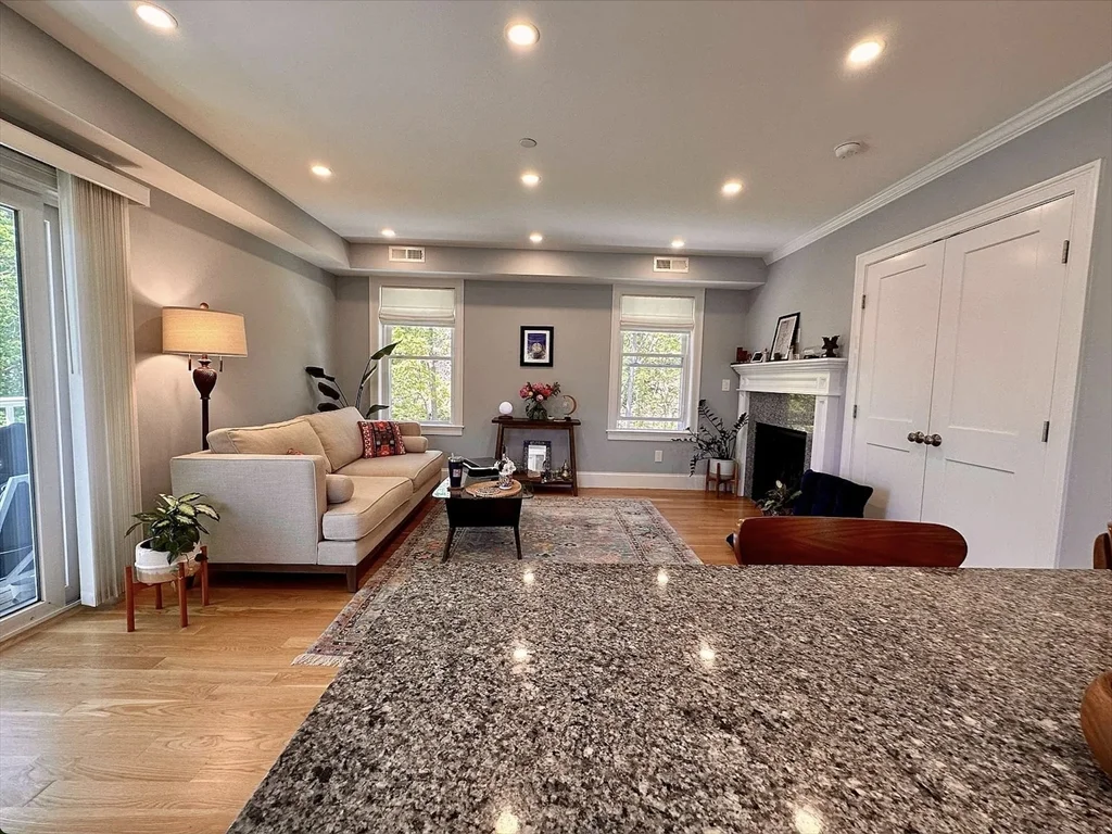 2 bed, 1 bath apartment for rent at 34 Colgate Rd Unit 2, Roslindale — photo 3 of 22