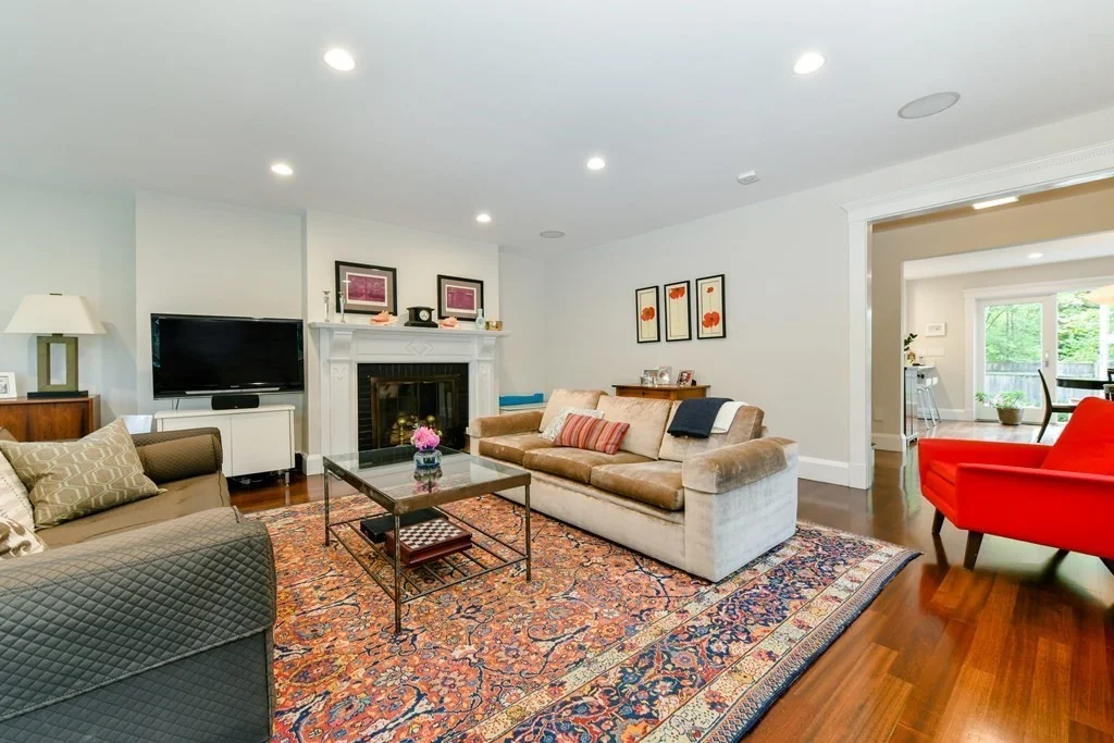 4 bed, 2 bath apartment for rent at 34 Coolidge Hill Rd, Coolidge Hill — photo 3 of 24