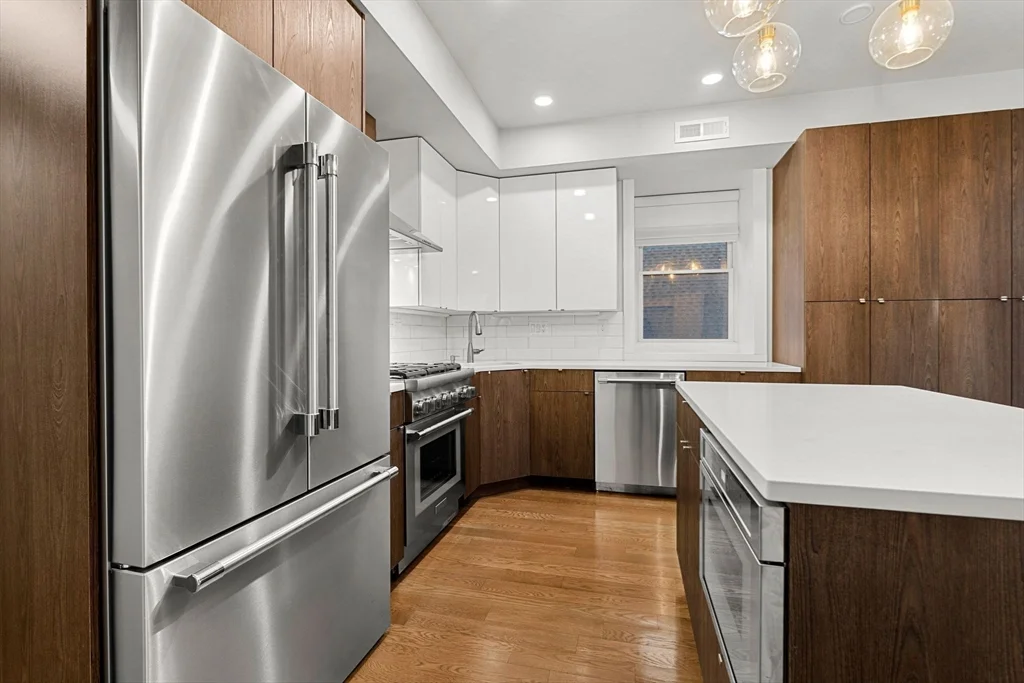 3 bed, 2 bath apartment for rent at 34 Dix St Unit 5, Dorchester — photo 9 of 32