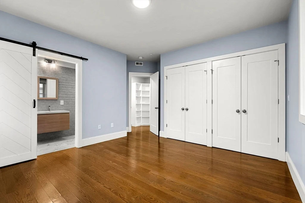 3 bed, 2 bath apartment for rent at 34 Dix St Unit 5, Dorchester — photo 14 of 32