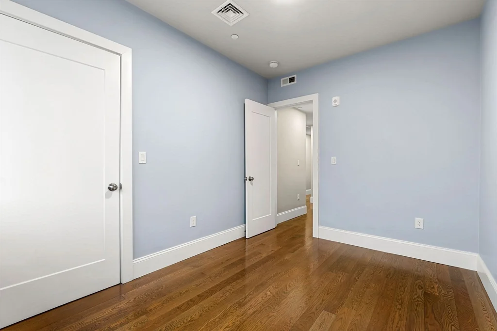 3 bed, 2 bath apartment for rent at 34 Dix St Unit 5, Dorchester — photo 21 of 32
