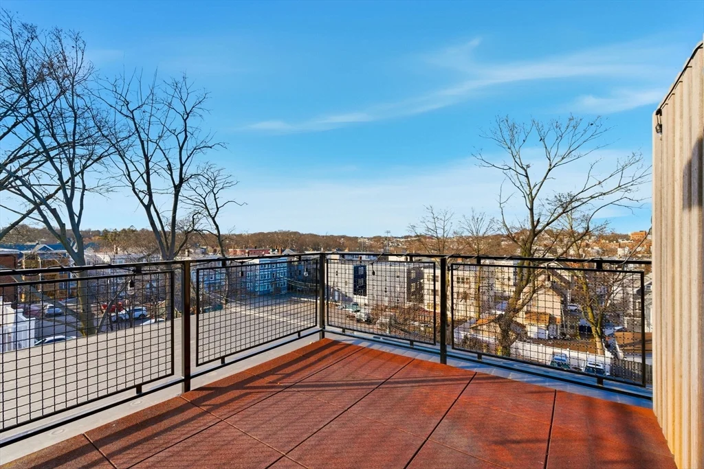 3 bed, 2 bath apartment for rent at 34 Dix St Unit 5, Dorchester — photo 24 of 32