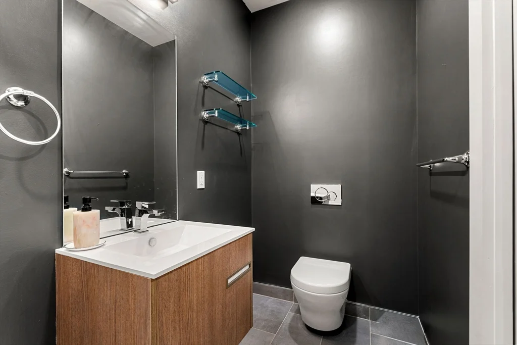 3 bed, 2 bath apartment for rent at 34 Dix St Unit 5, Dorchester — photo 13 of 32