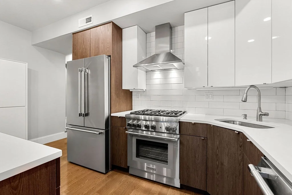 3 bed, 2 bath apartment for rent at 34 Dix St Unit 5, Dorchester — photo 10 of 32
