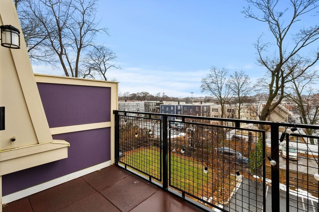 3 bed, 2 bath apartment for rent at 34 Dix St Unit 5, Dorchester — photo 3 of 32
