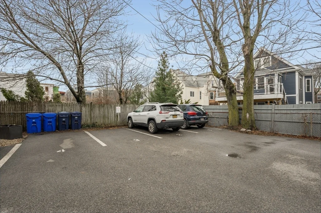 3 bed, 2 bath apartment for rent at 34 Dorset Unit 1, Dorchester — photo 14 of 14