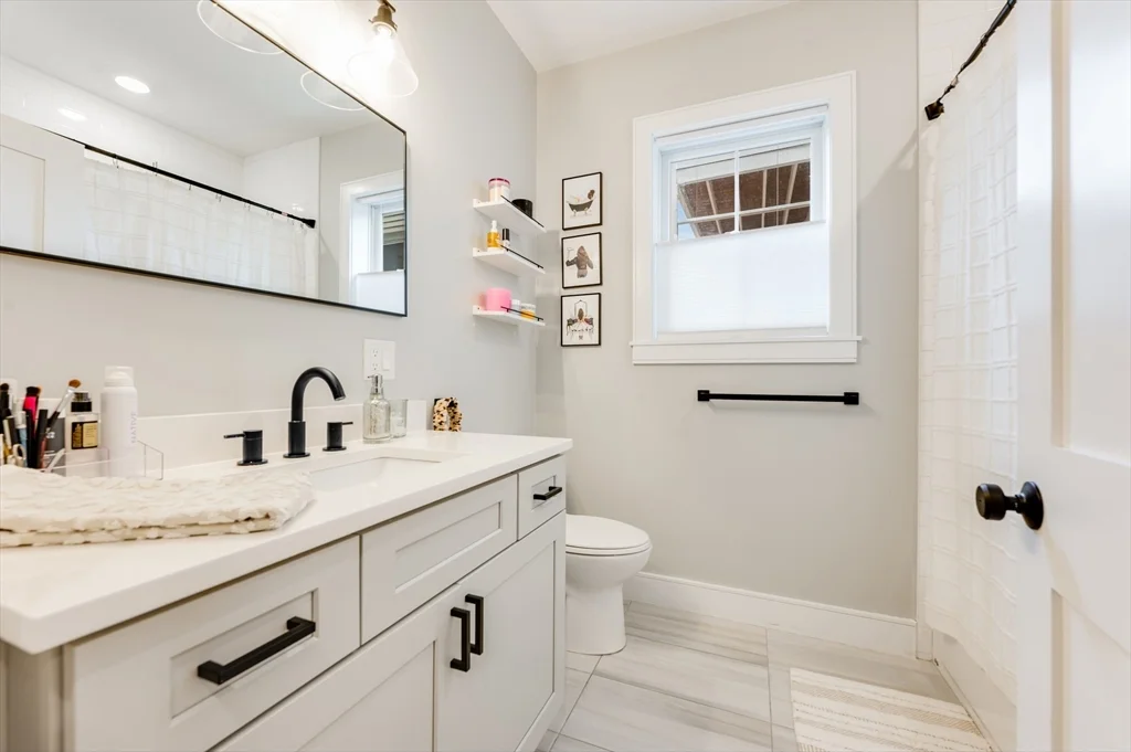 3 bed, 2 bath apartment for rent at 34 Dorset Unit 1, Dorchester — photo 7 of 14