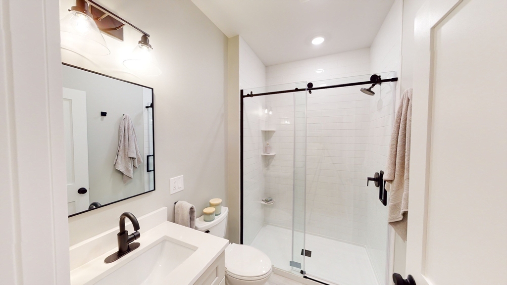 4 bed, 2 bath apartment for rent at 34 Dorset Unit 2, Dorchester — photo 17 of 23
