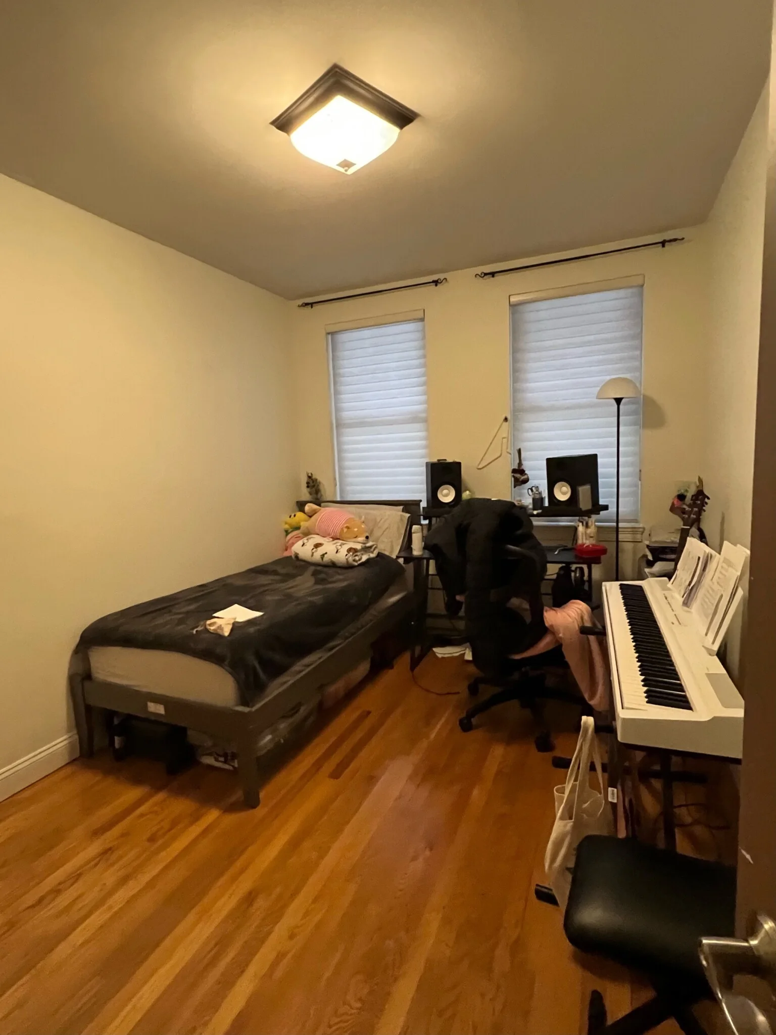 2 bed, 1 bath apartment for rent at 34 Edgerly Rd Unit 2, Fenway — photo 8 of 16