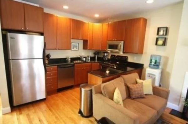 2 bed, 1 bath apartment for rent at 34 Edgerly Rd Unit 2, Fenway — photo 3 of 16