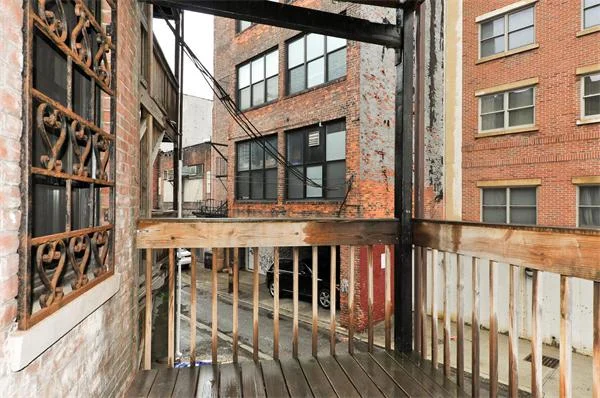 2 bed, 1 bath apartment for rent at 34 Edgerly Rd Unit 2, Fenway — photo 13 of 16