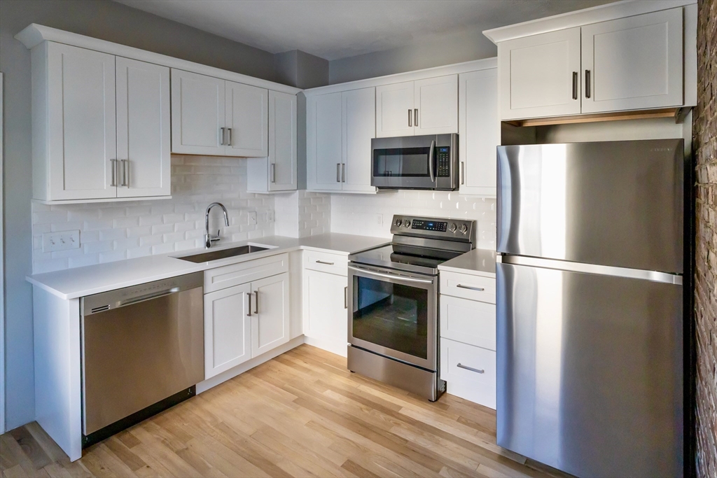 3 bed, 1 bath apartment for rent at 34 Edison Green Unit 2, Dorchester