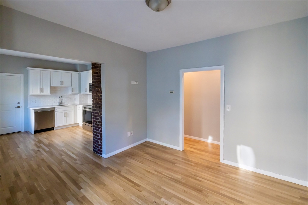 3 bed, 1 bath apartment for rent at 34 Edison Green Unit 2, Dorchester — photo 3 of 12