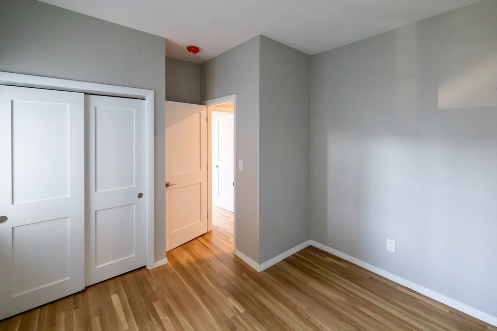 3 bed, 1 bath apartment for rent at 34 Edison Green Unit 2, Dorchester — photo 7 of 12