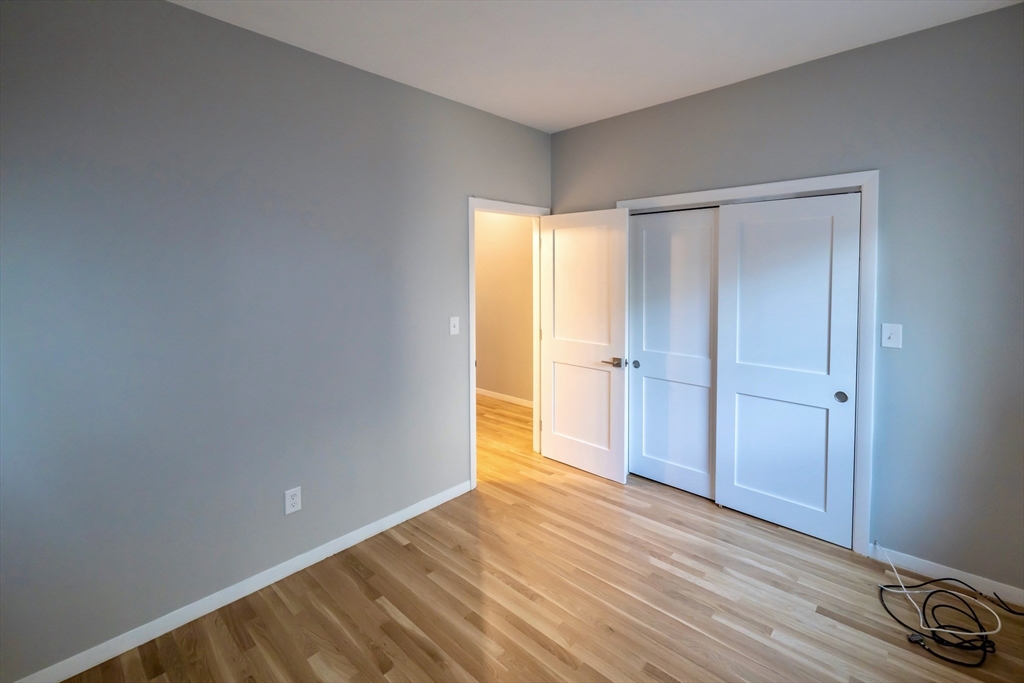 3 bed, 1 bath apartment for rent at 34 Edison Green Unit 2, Dorchester — photo 6 of 12