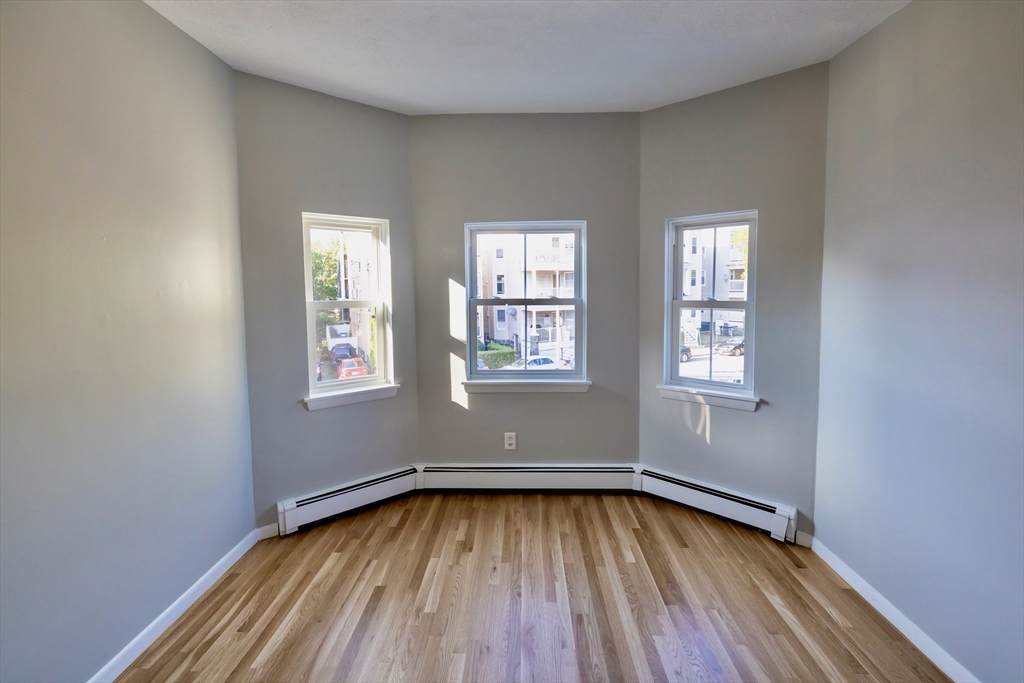 3 bed, 1 bath apartment for rent at 34 Edison Green Unit 2, Dorchester — photo 5 of 12