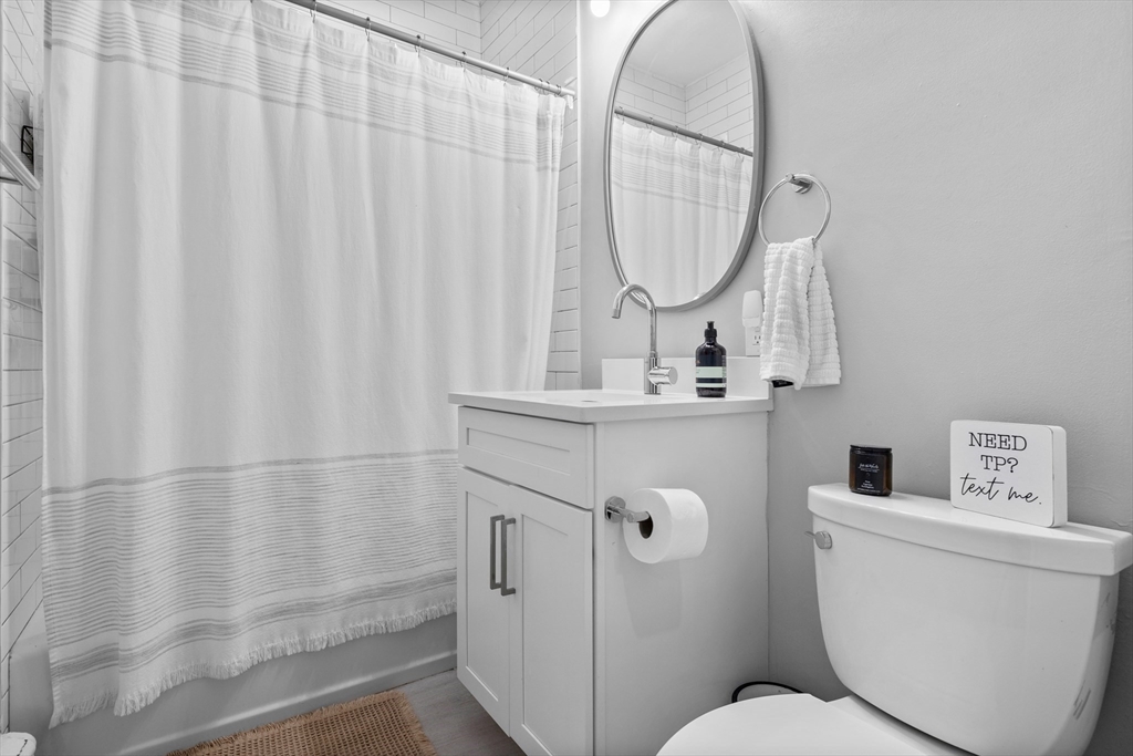 3 bed, 1 bath apartment for rent at 34 Edison Green Unit 34-2, Dorchester — photo 9 of 12