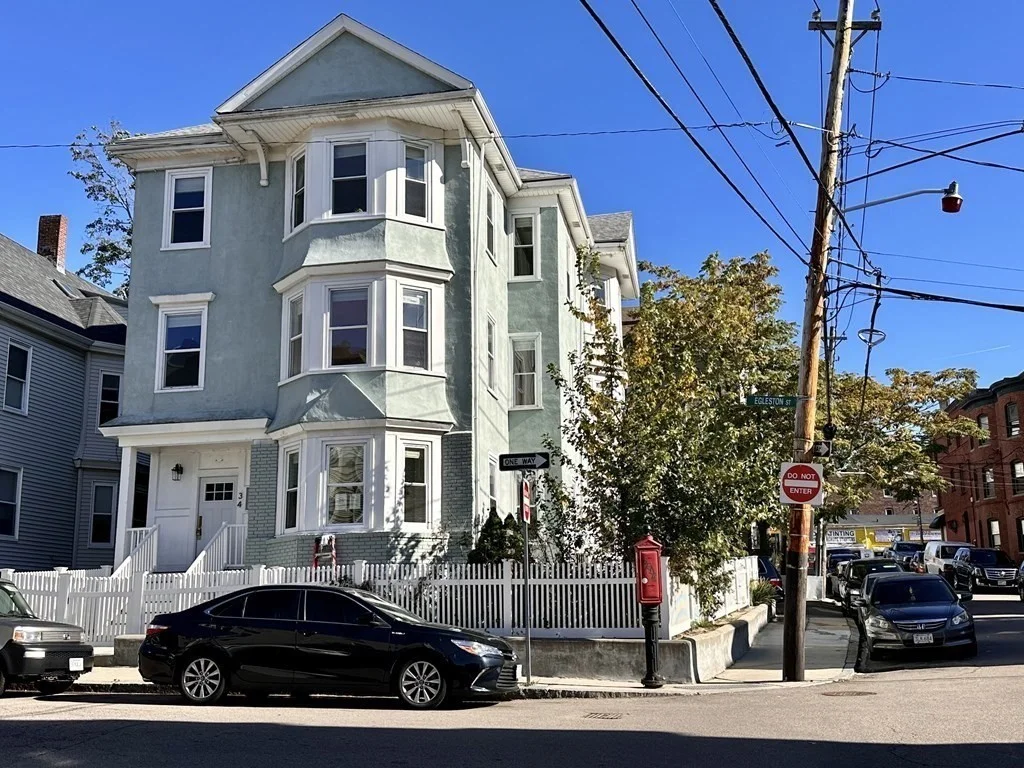 2 bed, 1 bath apartment for rent at 34 Egleston St Unit 2, Jamaica Plain — photo 2 of 27