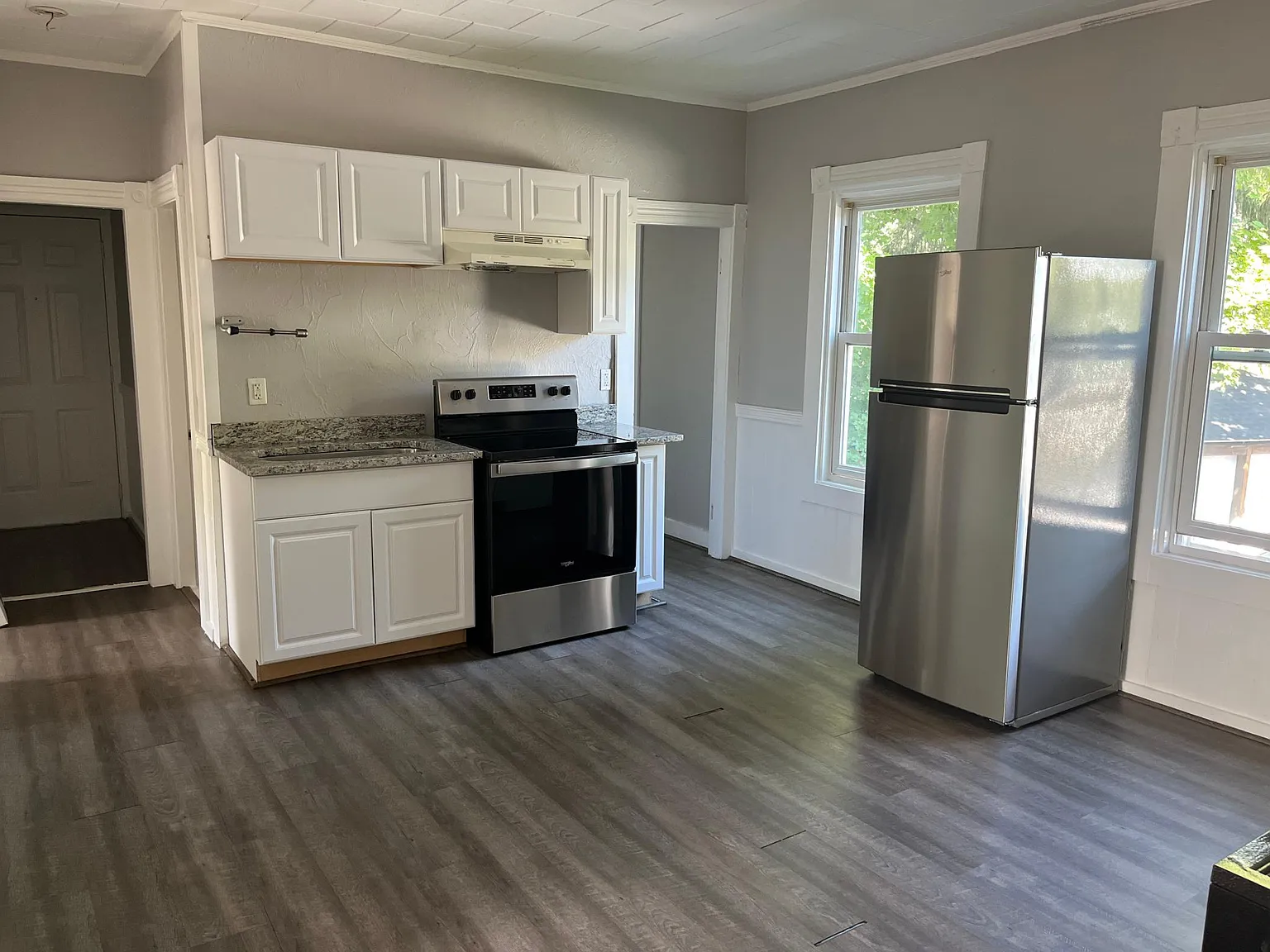 3 bed, 1 bath apartment for rent at 34 Esther St Unit 2, Oak Hill — photo 12 of 13
