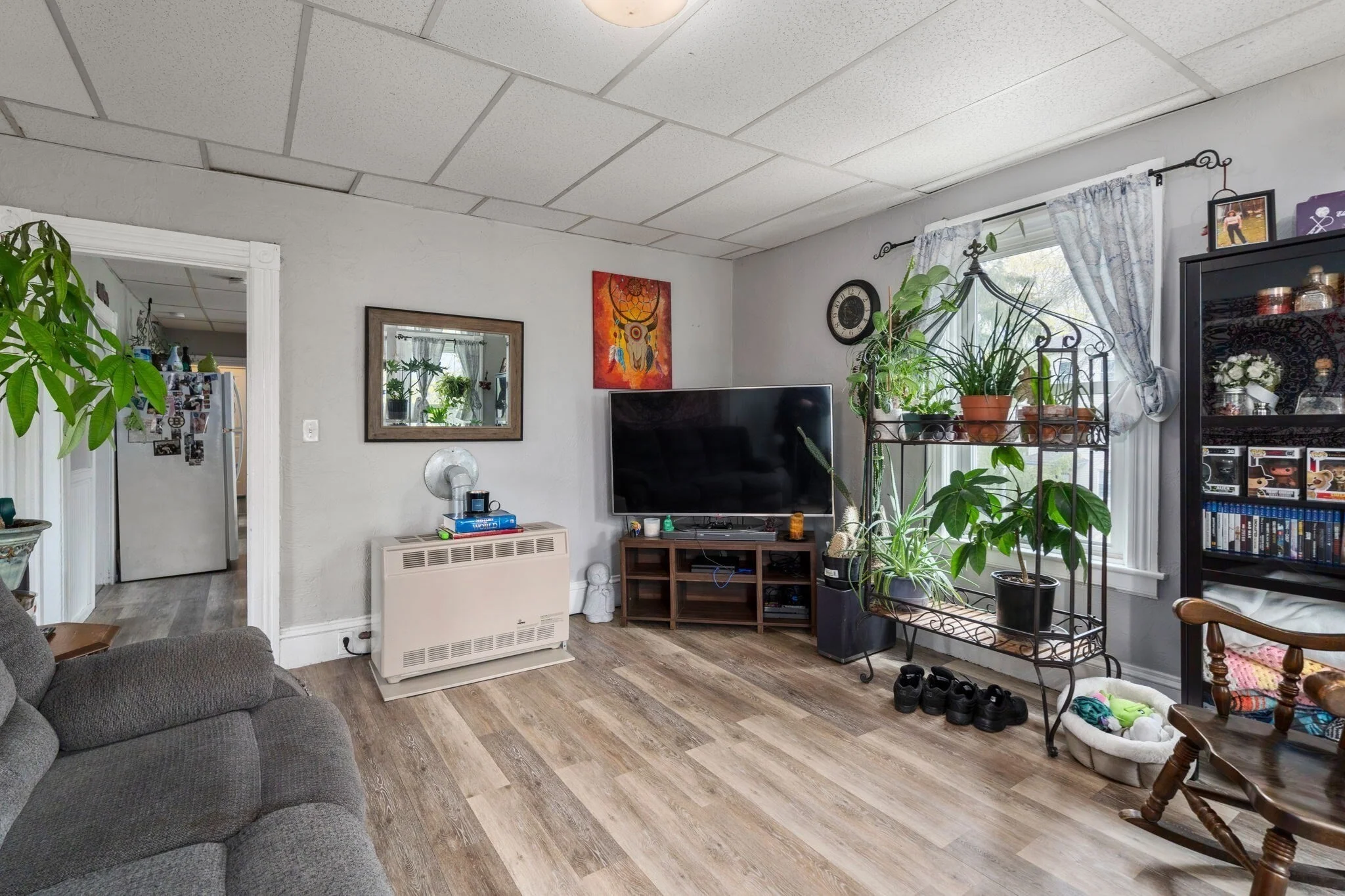 3 bed, 1 bath apartment for rent at 34 Esther St Unit 2, Oak Hill — photo 1 of 13