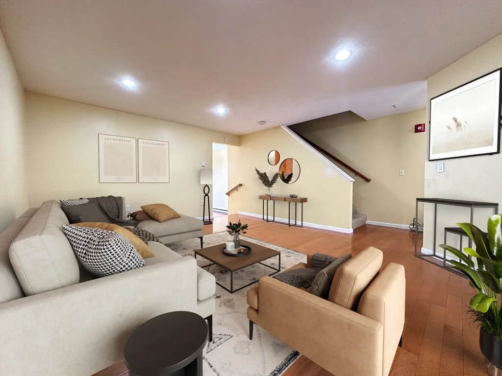 2 bed, 1 bath apartment for rent at 34 Fairfield Park Unit 34, Mansfield — photo 4 of 18